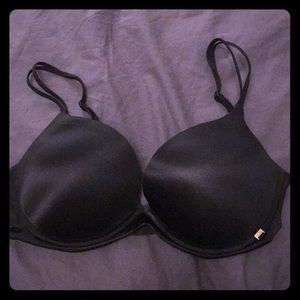EUC Victoria’s Secret Very Sexy Plunge Bra